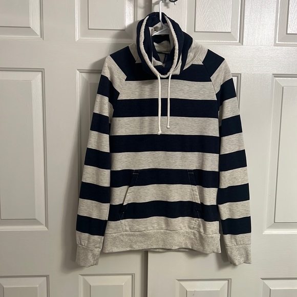 U88- Divided (H&M) Blue Gray Stripe Cowl Neck Sweatshirt Sweater Size Medium - Picture 1 of 7